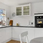 Cozy In With Kitchen بيت للعطل